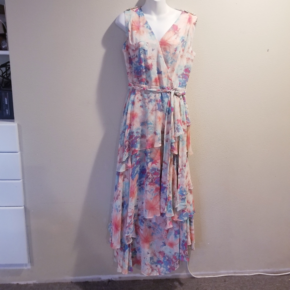 Tahari ASL floral tiered chiffon ruffles dress